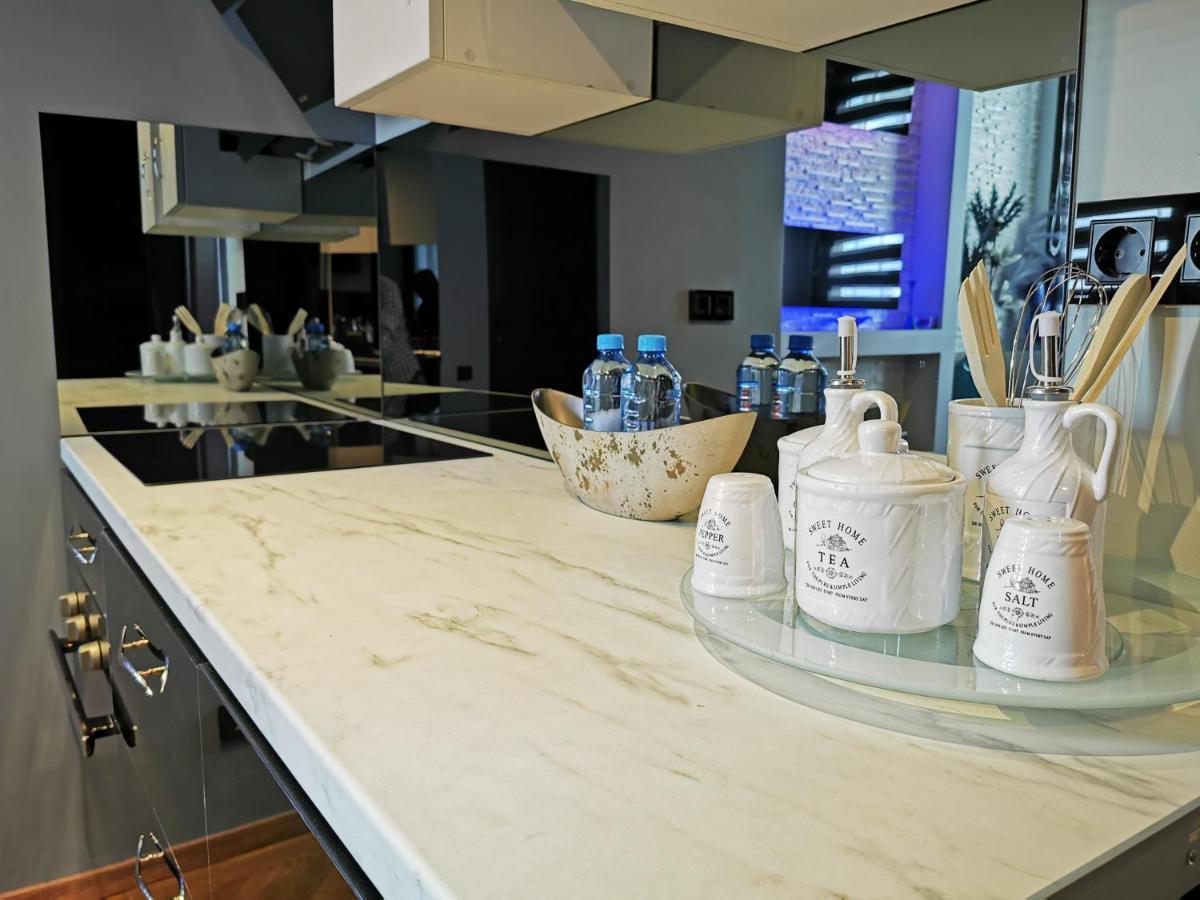 Crystal Central Apartment Брашов Экстерьер фото