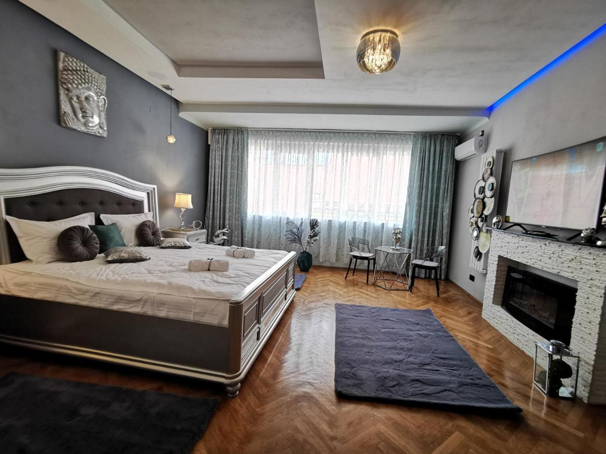Crystal Central Apartment Брашов Экстерьер фото